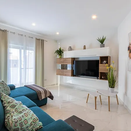 Ha1- Modern And Spacious 3 Bedroom