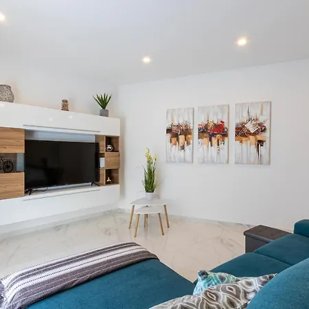 Lägenhet Ha1- Modern And Spacious 3 Bedroom *