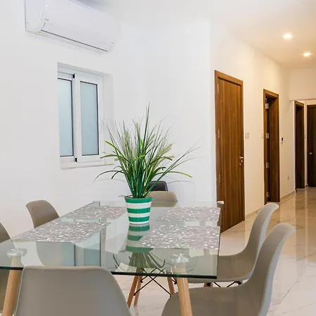 Ha1- Modern And Spacious 3 Bedroom San Ġwann