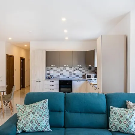 Ha1- Modern And Spacious 3 Bedroom * San Gwann